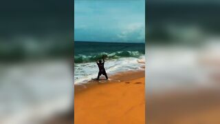 Surf Fishing на ภูเก็ต - какие снасти спасают, когда прибой злой
