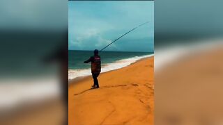 Surf Fishing на ภูเก็ต - какие снасти спасают, когда прибой злой