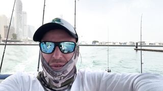 Морская рыбалка центр Dubai и причалы вокруг что клюет прямо в городе?
