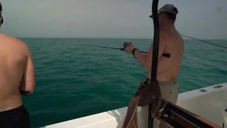 Dubai - рыбалка с новичками, как поставить джиг чтобы пошли поклевки