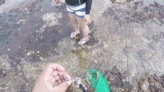 морская рыбалка в United Arab Emirates у кромки воды и быстрые поклевки на мелководье