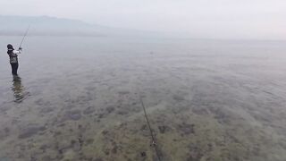 морская рыбалка в United Arab Emirates у кромки воды и быстрые поклевки на мелководье