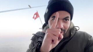 Бурное море: بحر الشمال с голландским рыбаком и жесткие условия