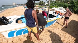 Unawatuna Унаватуна рыбалка с лодки утром и как выбирают точку у берега