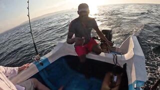 Unawatuna Унаватуна рыбалка с лодки утром и как выбирают точку у берега