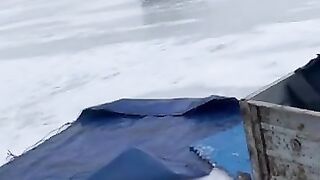 Лютые туристы на лодке знакомство с нашей рыбалкой на озере