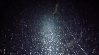 UMIKOT DINAKMA, PUMASOK DINOKOT