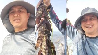 Muscat (Маскат) Oman утро в порту и стоит ли искать клев у камней