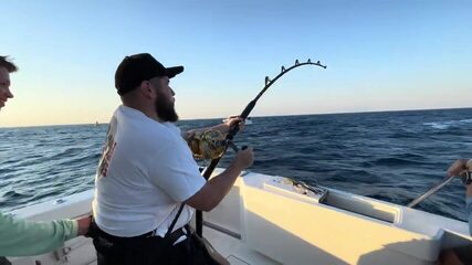 Один тунец на 2,10 - рыбалка в Турции с поясом и четырьмя сходами