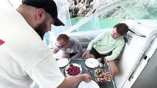 Turkey (Турция) тунец больше человека как держат рыбу и чем заканчивается бой