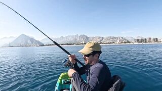 Antalya Konyaaltı рыбалка с каяка и мой рекордный трофей