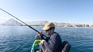 Antalya Konyaaltı рыбалка с каяка и мой рекордный трофей