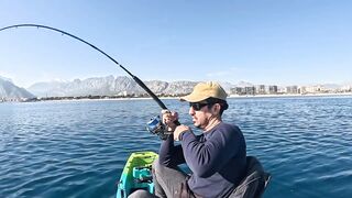 Antalya Konyaaltı рыбалка с каяка и мой рекордный трофей