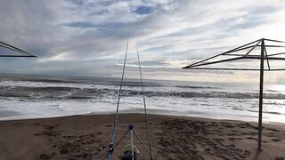 Морская рыбалка на пляже Kadriye Antalya первый опыт с берега