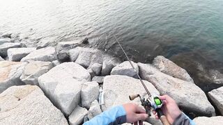 Морская рыбалка в Pattaya - твичинг с берега по прибойной волне