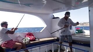 Собрали лучших рыбаков отеля, а в Хургаде все равно пришлось сначала просто искать рыбу