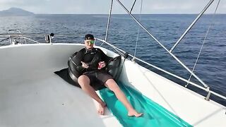 Из отеля нас забрали затемно, а под Пхукетом день быстро перестал быть туристическим