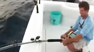 На каяке все решилось только с четвертой попытки, и эту рыбу у Севастополя я запомнил надолго