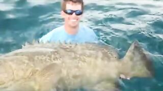 На каяке все решилось только с четвертой попытки, и эту рыбу у Севастополя я запомнил надолго