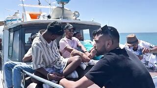 Лодка у Агадира - рыбалка в Марокко с обедом посреди выхода