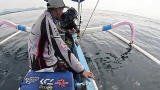 Первый выход с местными - рыбалка на Бали с местными и групером