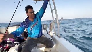 Умм-эль-Кувейн под закат - рыбалка в ОАЭ с первой точки