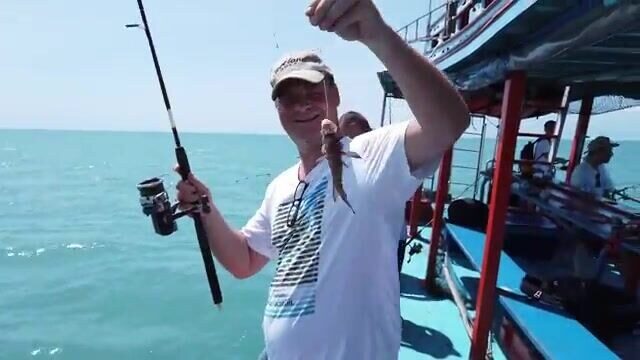 Mr. Tu и целый день в море - рыбалка на острове Самуи