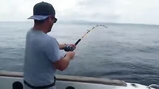 Балийские рыбацкие лодки и короткий чартер - рыбалка на Бали с местными