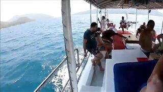 Рыбалка в Мармарисе вечером - лодка, кефаль и морской лещ