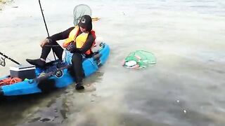 Маленькая приманка с каяка: рыбалка в Катаре у Дохи