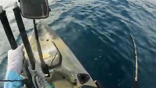 Shibi перед ливнем: рыбалка на Гавайях с каяка