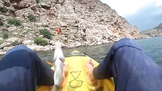 С каяка за зеленухой - рыбалка в Балаклаве у скал