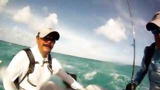 Мушки на флюре и GT-попперы - морская рыбалка на Маврикии у Сен-Брендона