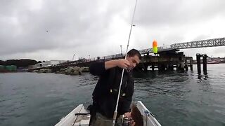 Живая креветка и подводная камера - рыбалка в Англии с лодки зимой