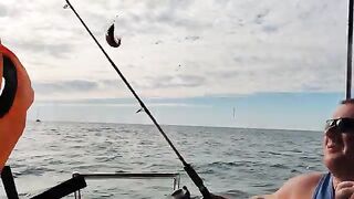 Лодка, бухта и пустые точки - рыбалка в Геленджике