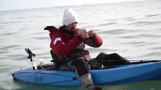 Каяк, эхолот и ставрида в бухте Сухума - рыбалка в Абхазии