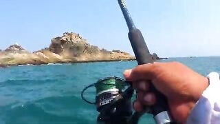 Малая лодка, камни и один GT - рыбалка на Гоа