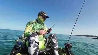 Любимовка, ласкирь и укол ядовитой рыбой - рыбалка в Севастополе с каяка