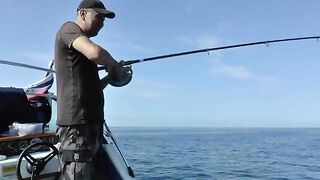 Луфарь и проход вдоль скал - рыбалка в Балаклаве