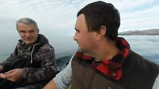 Декабрь, каяк и рыба прямо с воды - рыбалка в Лазаревском на море