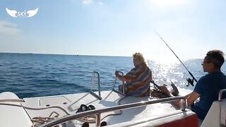 Три часа в море, купание и ставрида - морская рыбалка в Лазаревском