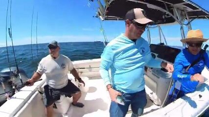 Fluke, porgy и частный чартер у Long Island - рыбалка в Нью-Йорке