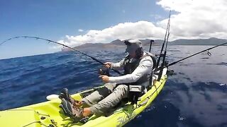54 lb shibi и бой 1:12 - рыбалка на Гавайях с каяка