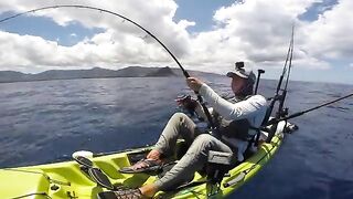 54 lb shibi и бой 1:12 - рыбалка на Гавайях с каяка