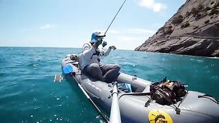 Морской карась, ставрида и ласкирь - рыбалка на Черном море с каяка в Крыму