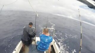 Ливень, малая лодка и ваху - рыбалка на Сейшелах