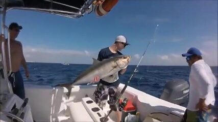 Amberjack на 300 ft у Playa del Carmen - рыбалка в Мексике