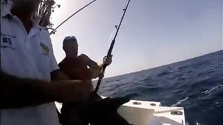 Happy Hooker III и тунец у Тенерифе - рыбалка на Тенерифе