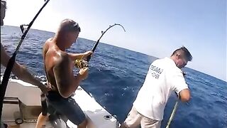 Happy Hooker III и тунец у Тенерифе - рыбалка на Тенерифе