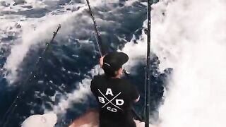 Шторм и blue marlin mayhem на Азорах - рыбалка в Атлантическом океане